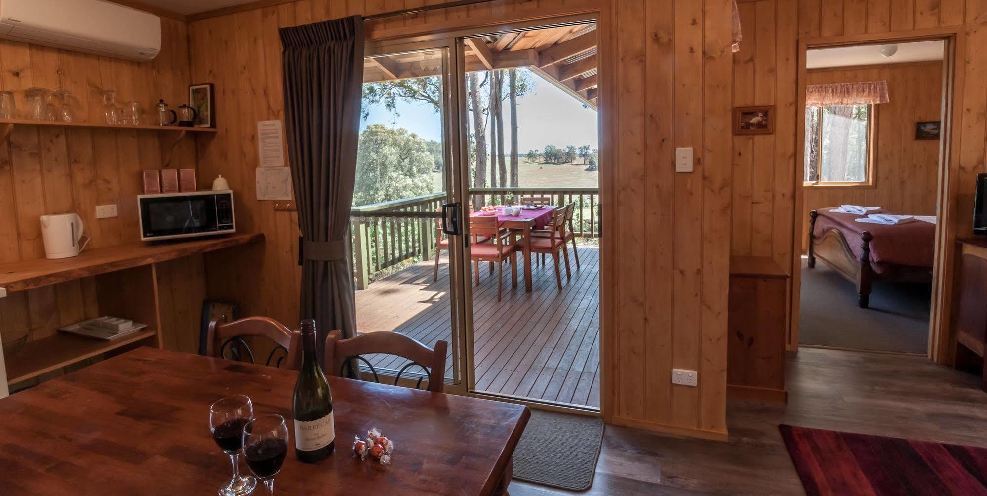 Balingup Heights Hilltop Forest Cottages المظهر الخارجي الصورة