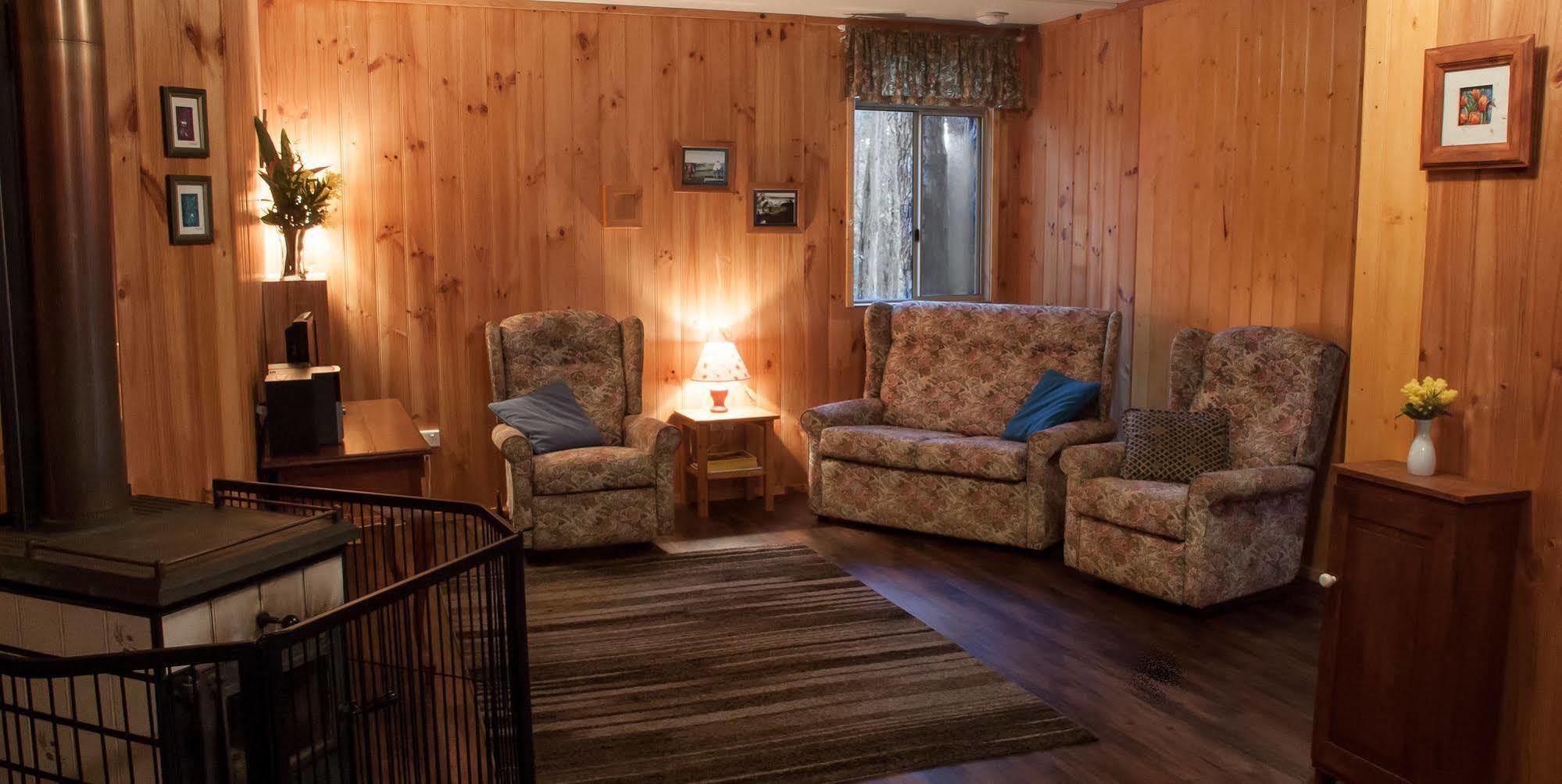 Balingup Heights Hilltop Forest Cottages المظهر الخارجي الصورة
